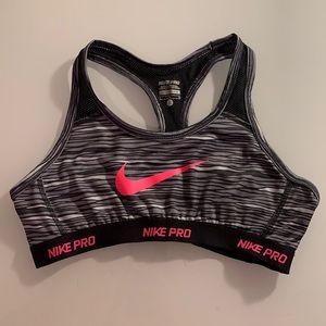 NIKE girls large sports bra